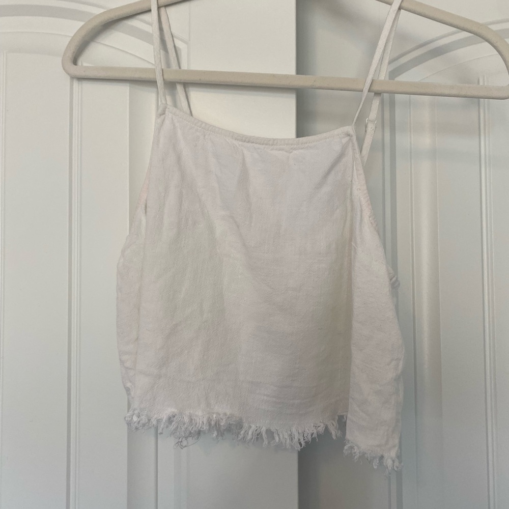 BOUTIQUE WHITE FRINGE TANK TOP